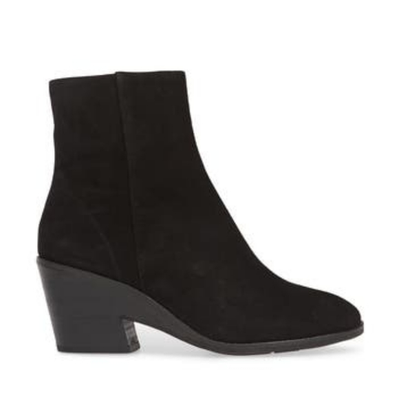 Kenneth Cole Blaise Black Leather Block Heel Boot - Picture 6 of 12